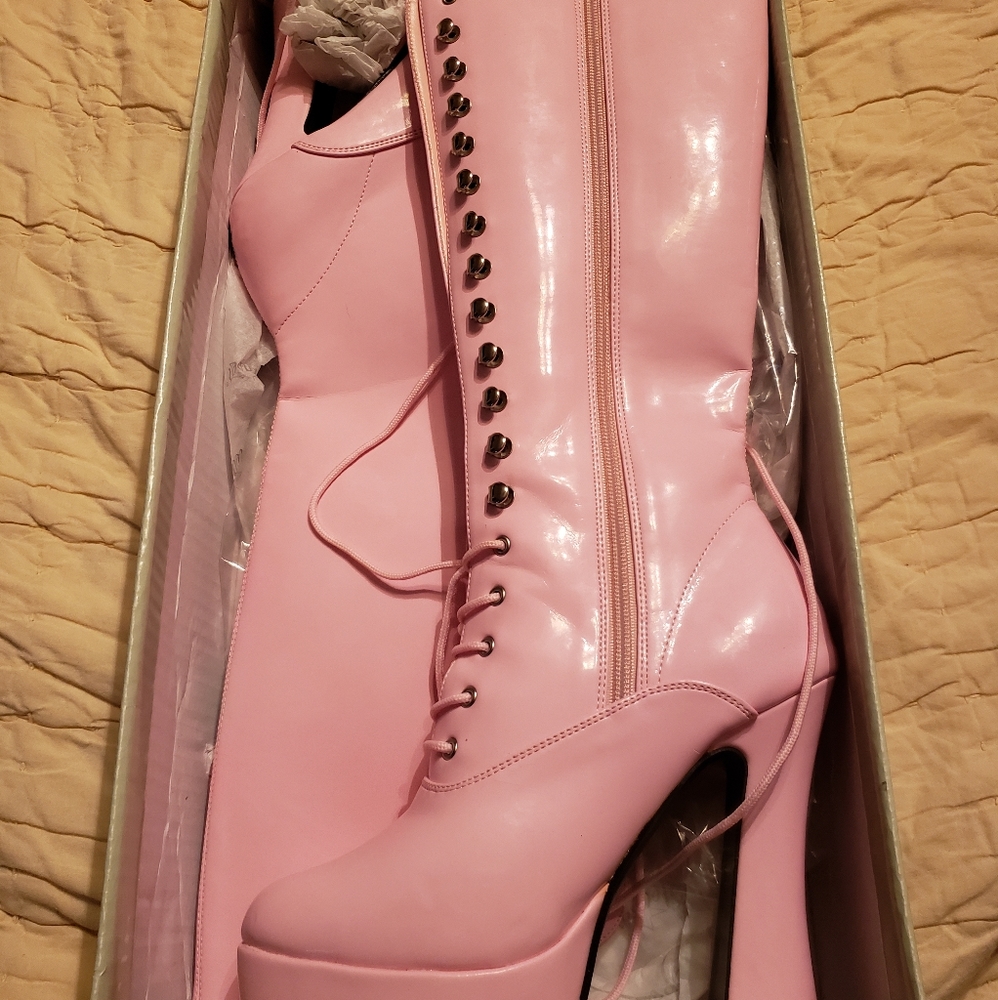Pleaser Pink Platform Go Go Boots